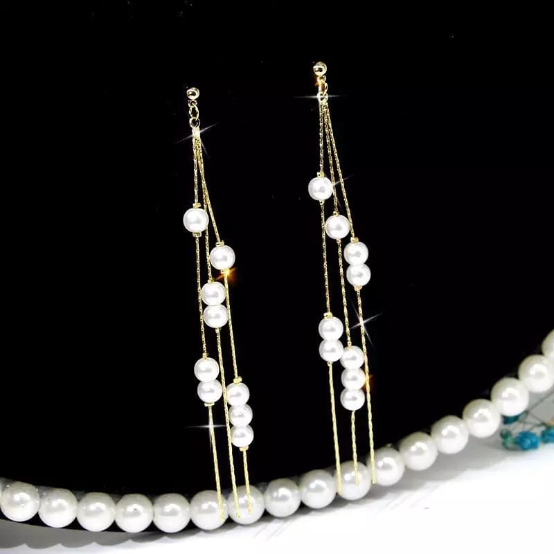 Pearl Drop in Chains Earrings