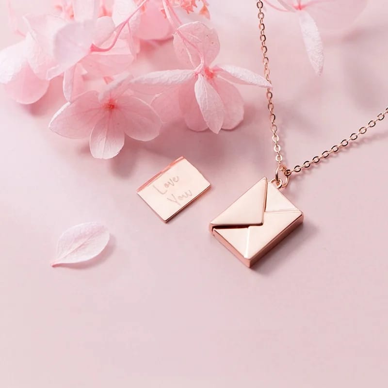 Rosegold Love Notes Pendent Necklace