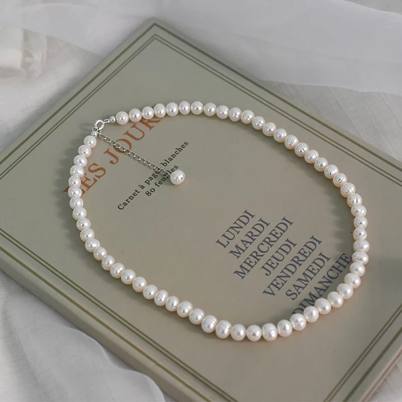 Single Line Elegant Pearl Necklace